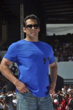 Salman Khan at Junnon match organised by Roataract Club of HR College on 1st May 2012 (116).JPG