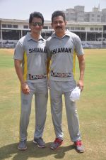 Sharman Joshi, Atul Kulkarni  at Junnon match organised by Roataract Club of HR College on 1st May 2012 (30).JPG