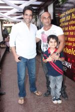 Tusshar Kapoor with the cast of Shootout At Wadala at the launch of gym calles Red Gym in khar on 1st May 2012 (57).JPG