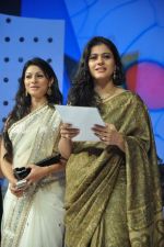 Kajol, Tanisha Mukherjee at 143rd Dadasaheb Phalke Academy Awards 2012 on 3rd May 2012 (92).JPG