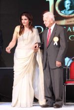 Raveena Tandon at 143rd Dadasaheb Phalke Academy Awards 2012 on 3rd May 2012 (137).JPG