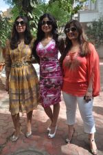 Shamita Shetty, Kiran Bawa at Shilpa Shetty_s baby shower ceremony in Juhu, Mumbai on 3rd May 2012 (15).JPG