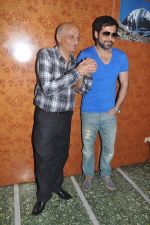 Emraan Hashmi, Mukesh Bhatt promote Jannat 2 in Gaiety, Mumbai on 4th May 2012 (117).JPG