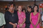 Anupam Kher Bhairavi Goswami, Pawan Shankar at Bhatti on Chutti msuic launch in Fun Republic on 7th May 2012 (24).JPG