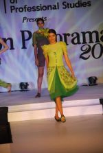 at Goradia fashion show in Mumbai on 4th May 2012JPG (213).JPG