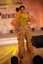 at Goradia fashion show in Mumbai on 4th May 2012JPG (352).JPG