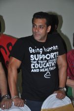 Salman Khan inaugurates Nitro Gym in Thane,Mumbai on 9th May 2012 (10).JPG