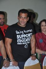 Salman Khan inaugurates Nitro Gym in Thane,Mumbai on 9th May 2012 (9).JPG
