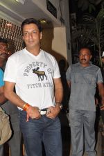 Madhur Bhandarkar snapped shooting for Heroine in Juhu, Mumbai on 11th May 2012 (11).JPG