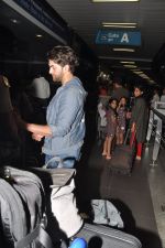 Neil Mukesh leave for 3G movie shoot in Airport, Mumbai on 11th May 2012 (6).JPG