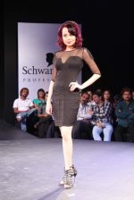 at Schwarzkopf reveals new look for the season in Renaissance Hotel, Mumbai on 10th May 2012 (172).JPG
