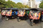 at Rowdy Rathore promotional rickshaw race on 12th May 2012 (4).JPG