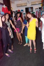 Shweta Pandit at Golmaal store new collection launch in Lokhandwala, Mumbai on 13th May 2012 (132).JPG