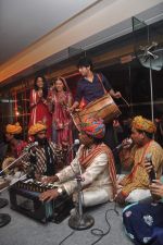 Pratyusha Banerjee, Shashank Vyas, Anjum Farooki at Balika Vadhu 1000 episode bash in Mumbai on 14th May 2012 (36).JPG