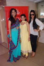 Rupali Suri, Smita Bansal, Urvee Adhikari at Urvee Adhikari_s collection preview in Hotel Sea Princess on 15th May 2012 (66).JPG