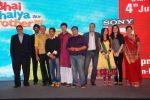 Shweta Choudhary, Deven Bhojwani, Vrajesh Hirjee,Vipul Shah, Dimple Shah, Sooraj Thapar, Muskaan Mehani at Bhai Aur Bhaiyya serial launch by Vipul Shah in J W Marriott,  Mumbai on 15th May 2012 (1).JPG