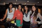 Bipasha Basu, Anushka Manchanda, Anusha Dandekar at Vinegar store launch in Mumbai on 16th May 2012 (107).JPG