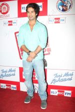 Shahid Kapoor at Big FM in Mumbai on 16th May 2012(68).JPG