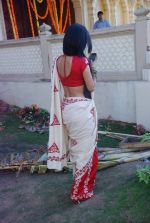 Mouni Roy at life ok new serial devon kedev mahadev shoot in Naigaon on 18th May 2012 (39).JPG
