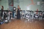 Nisha Yadav at Physemo Fitness Studios in Kotia Nirman, Behind Fun Republic, Andheri on 18th May 2012 (22).JPG
