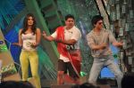 Priyanka Chopra, Cyrus Broacha, Shahrukh Khan at NDTV Greenathon in Yash Raj Studios on 20th May 2012 (173).JPG