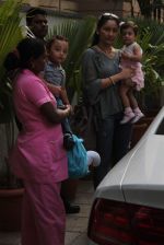 Manyata Dutt at Hinduja Healthcare Surgical Hospital, Shilpa Shetty,Raj Kundra blessed with a baby boy in suburban Khar on 21st May 2012 (39).JPG