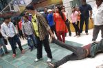 Akshay Kumar, Sonakshi Sinha promote Rowdy Rathore on the sets of CID in Kandivli, Mumbai on 22nd May 2012 (194).JPG