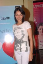Seema Rahmani at Love Wrinkle Free film screening in PVR, Mumbai on 22nd May 2012 (20).JPG