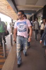 salman Khan on a trip to Bangkok on 21st May 2012 (11).JPG