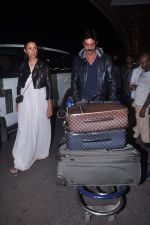 Arjun Rampal and Mehr Rampal leave for Cannes on 24th May 2012 (36).JPG
