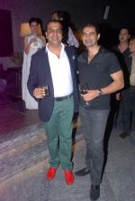 at Architect Manav Goyal cover success party in Four Seasons on 24th May 2012 (88).JPG