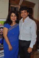 at the launch of Sucheta Bhattacharjee_s Love Bandish Bliss album in Crossword, Mumbai on 25th May 2012 (5).JPG