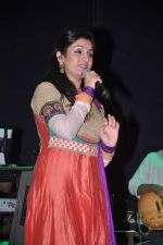 Akriti Kakkar at Shankar Ehsan Loy CPAA concert in Rangsharda on 27th May 2012 (123).JPG