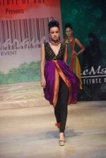 Model walk the ramp for Le Mark Institute fashion show in Mumbai on 27th May 2012 (80).JPG