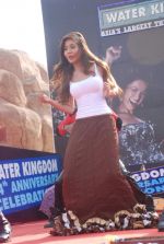 Sara Khan at Water Kingdom in Marve on 27th May 2012 (10).JPG