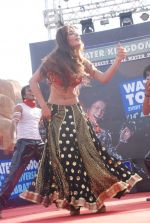 Sara Khan at Water Kingdom in Marve on 27th May 2012 (36).JPG
