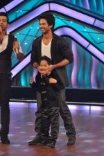 Shahid Kapoor on the sets of Lil Masters on 28th May 2012 (8).JPG