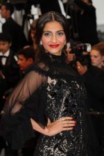Sonam_Kapoor at Cannes representing Chopard on 20th May 2012 (2).JPG