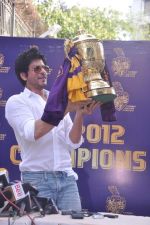 Shahrukh Khan interacts with media after KKR_s maiden IPL title on 30th May 2012 (78).JPG