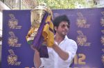 Shahrukh Khan interacts with media after KKR_s maiden IPL title on 30th May 2012 (80).JPG