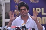 Shahrukh Khan interacts with media after KKR_s maiden IPL title on 30th May 2012 (82).JPG