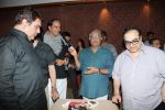 Anjan Shrivastava,Rajkumar Santoshi at Anjan Shrivastava birthday in Raheja Classic, Mumbai on 2nd May 2012 (65).JPG