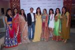 Ira Dubey, Zoa Morani at Indian Hanger anniversary bash with Neeta Lulla fashion show in Mumbai on 2nd May 2012 (278).JPG
