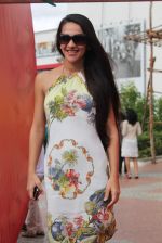 Tara Sharma promotes Kissan in Malad on 2nd May 2012 (6).JPG