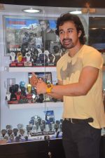 Ranvijay Singh promoted Casio watches in Oberoi Mall, Mumbai on 3rd June 2012 (11).JPG