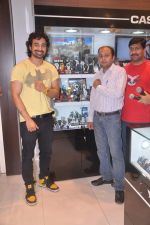 Ranvijay Singh promoted Casio watches in Oberoi Mall, Mumbai on 3rd June 2012 (17).JPG