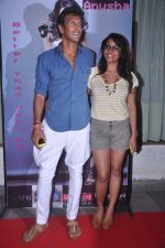 Milind Soman, Shahana Goswami at Anusha Dandekar album launch in Tryst, Mumbai on 5th June 2012 (49).JPG