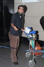 Dibakar Banerjee leave for IIFA to Singapore in International airport on 6th June 2012 (55).JPG
