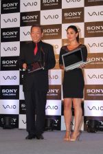 Kareena Kapoor Launches New range of Sony Vaio in J W Marriott on 6th June 2012 (21).JPG