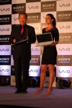 Kareena Kapoor Launches New range of Sony Vaio in J W Marriott on 6th June 2012 (24).JPG